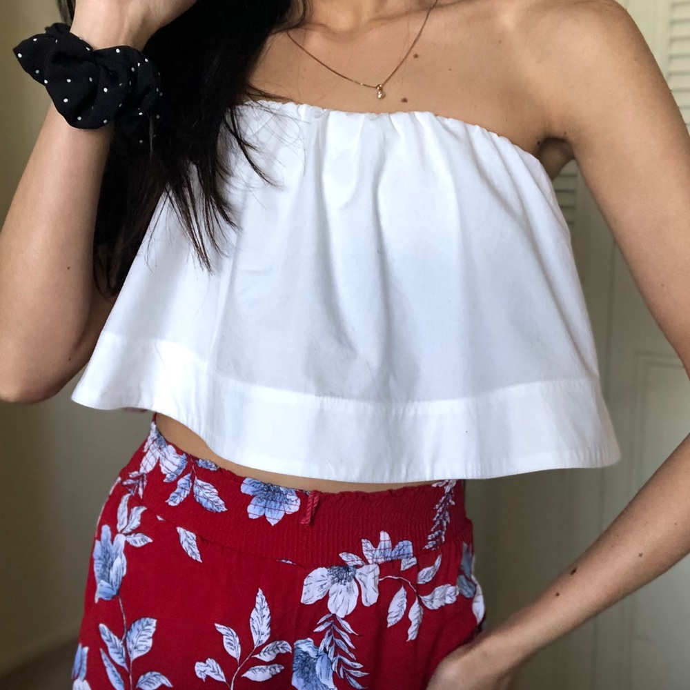 Aritzia Wilfred white cotton tube top.